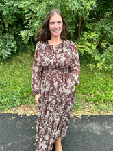 Load image into Gallery viewer, Long Sleeve Woven Print Tiered Maxi Dress
