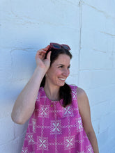 Load image into Gallery viewer, DIFF - Indy Guava + Grey Sunglasses
