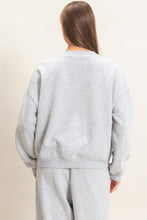 Load image into Gallery viewer, Heather Grey Flower Applique Crew Neck Sweater
