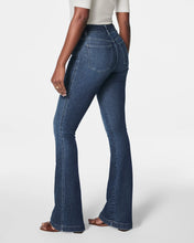 Load image into Gallery viewer, SPANX Flare Jeans - Authentic Blue
