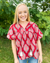 Load image into Gallery viewer, Burgundy Short Sleeve Tassel Tie Top
