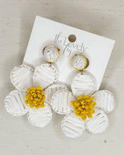 Load image into Gallery viewer, Raffia Wrapped Flower Earrings
