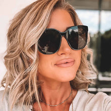 Load image into Gallery viewer, DIFF- Gia Black Grey Sunglasses
