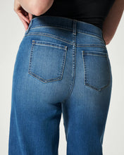 Load image into Gallery viewer, SPANX Seamed Front Wide Leg Jeans - Vintage Indigo
