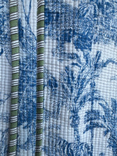 Load image into Gallery viewer, Large Quilted Duffle Bag
