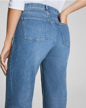 Load image into Gallery viewer, SPANX 90s Straight Leg Jeans - Elysian
