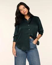 Load image into Gallery viewer, SPANX Silky Smooth Button Down Shirt
