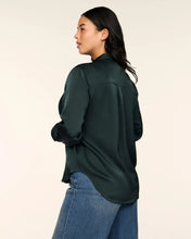 Load image into Gallery viewer, SPANX Silky Smooth Button Down Shirt
