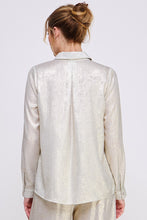 Load image into Gallery viewer, Long Sleeve Brushed Satin Button Front Shirt
