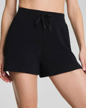 Load image into Gallery viewer, SPANX Airessentials 5" Short
