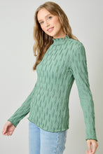 Load image into Gallery viewer, Solid Lettuce Edge Textured Top
