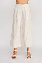 Load image into Gallery viewer, Floral Embroidered Soft Linen Cropped Pant
