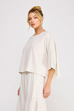 Load image into Gallery viewer, Soft Linen Flowy Dolman Elbow Top
