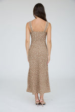 Load image into Gallery viewer, Floral Sweetheart Neck Midi Dress
