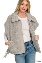 Load image into Gallery viewer, Oversized Faux Fur Vest
