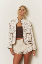 Load image into Gallery viewer, Floral Print Snap Button Quilted Jacket

