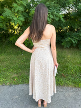 Load image into Gallery viewer, Sweetheart Neckline Strapless Midi Dress
