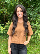 Load image into Gallery viewer, Solid Short Sleeve Top With Patch Front Pockers
