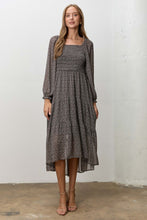 Load image into Gallery viewer, Floral Print Smocked Bodice Midi Dress
