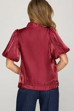 Load image into Gallery viewer, Short Puff Sleeve Woven Top with Bow
