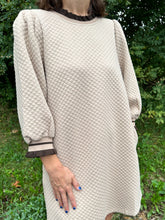 Load image into Gallery viewer, 3/4 Puff Sleeve Textured Solid Shift Dress
