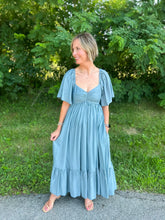 Load image into Gallery viewer, Dusk Blue Sweetheart Smocked Midi Dress
