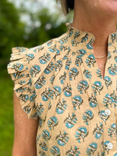 Load image into Gallery viewer, Ruffle Sleeve Flower Print Top
