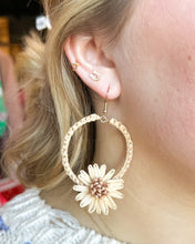 Load image into Gallery viewer, Raffia Flower Circle Earrings
