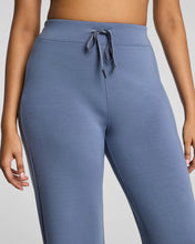 Load image into Gallery viewer, SPANX Airessentials Straight Leg Pant
