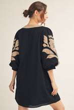 Load image into Gallery viewer, Baroque Floral Applique Shift Dress
