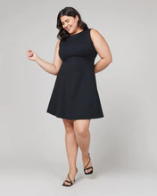 Load image into Gallery viewer, SPANX The Perfect Fit &amp; Flare Dress
