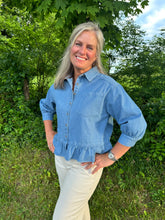 Load image into Gallery viewer, 3/4 Sleeve Bottom Ruffle Button Up Top

