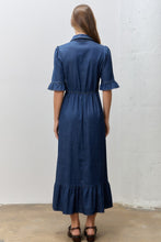 Load image into Gallery viewer, Stretched Chambray Collared Midi Dress
