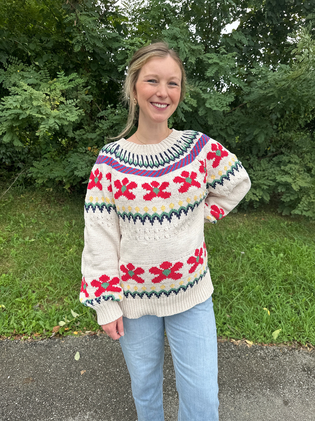Pointed Floral Pattern Sweater