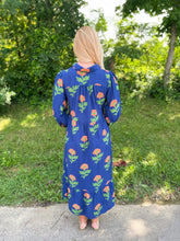 Load image into Gallery viewer, Navy Floral Print Collared Midi Dress
