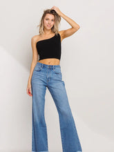 Load image into Gallery viewer, High Rise Wide Leg Frayed Hem Jeans
