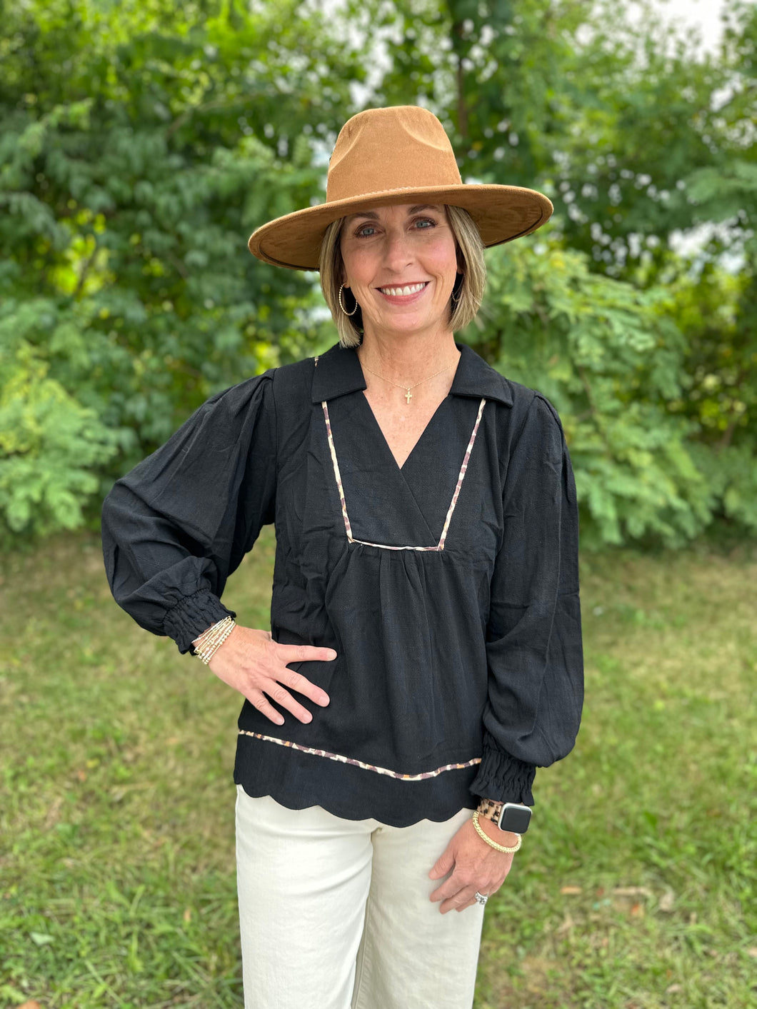 Linen Scallop Hem Blouse