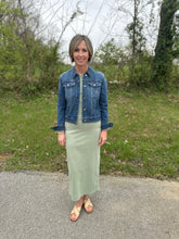 Load image into Gallery viewer, KUT Julia Crop Denim Jacket
