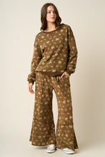 Load image into Gallery viewer, Floral Print Crew Neck and Terry Knit Pant Set
