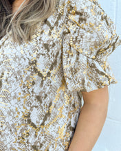 Load image into Gallery viewer, Ruched Sleeve Snake Print Top
