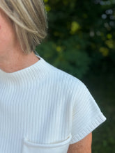 Load image into Gallery viewer, Short Sleeve Knit Sweater
