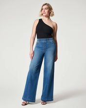 Load image into Gallery viewer, SPANX Seamed Front Wide Leg Jeans - Vintage Indigo
