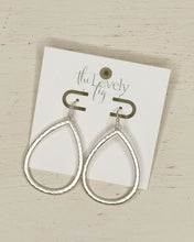 Load image into Gallery viewer, Matte Silver Drop Earrings
