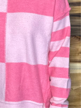 Load image into Gallery viewer, Pink Checkered Sweater
