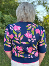 Load image into Gallery viewer, Floral Knit Short Sleeve Top
