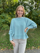 Load image into Gallery viewer, Washed Oversized Cropped Sweater
