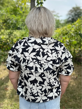 Load image into Gallery viewer, Beatrice Floral Print Top
