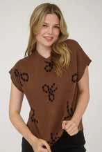 Load image into Gallery viewer, Short Sleeve Bow Patterned Sweater
