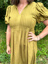 Load image into Gallery viewer, Short Sleeve Pleated Bodice Midi Dress
