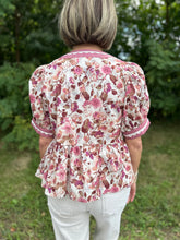 Load image into Gallery viewer, Ecru Scallop Trim V Neck Top

